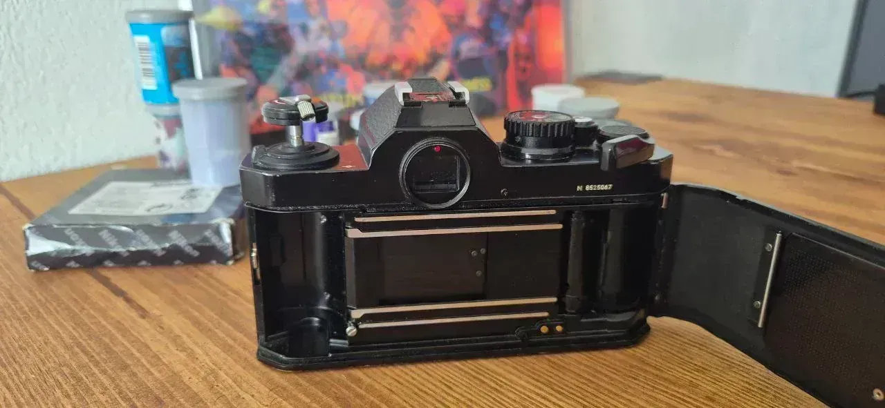 Nikon FM2n with Nikkor 50mm f/1.4 AI-S lens